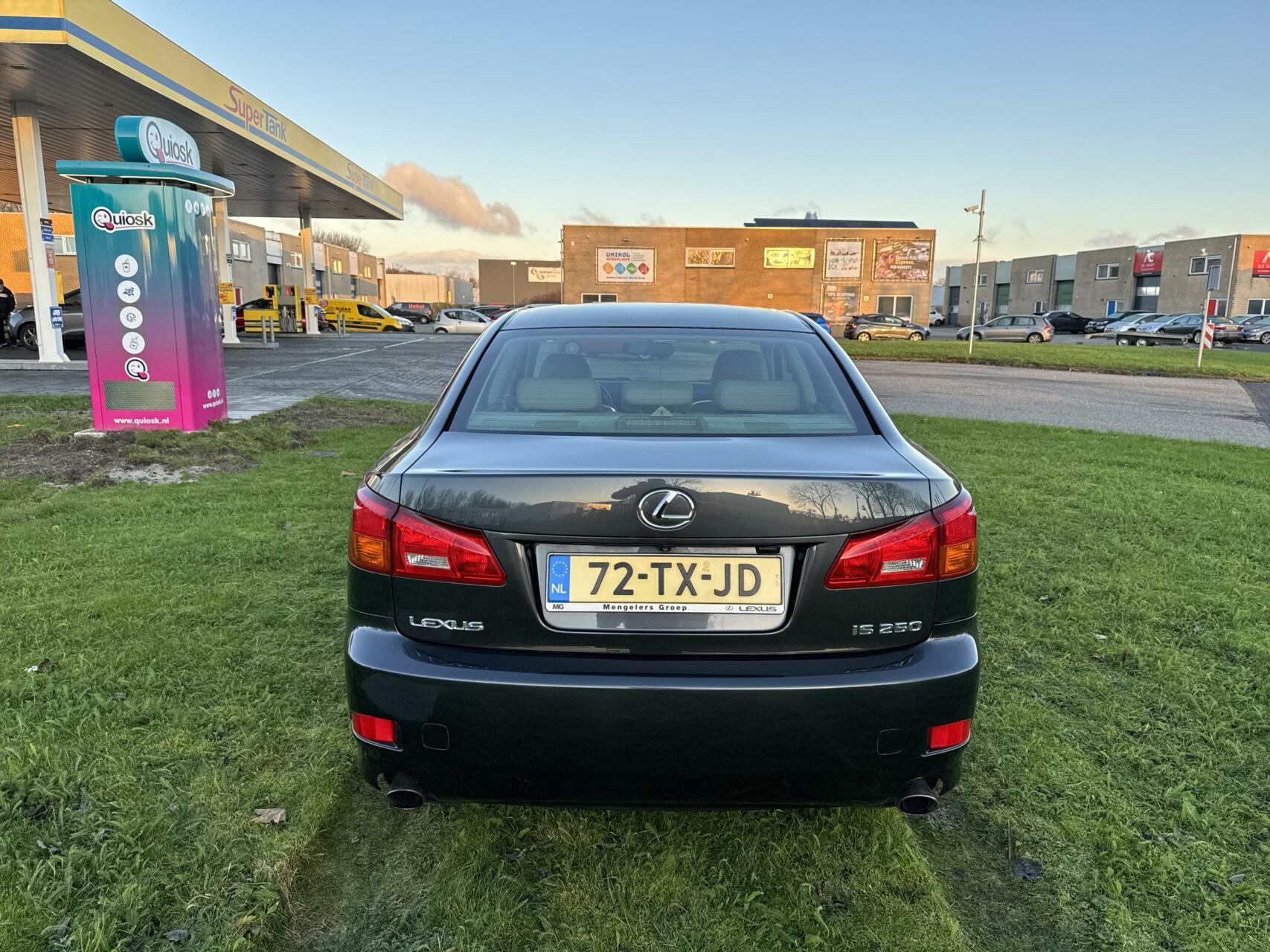 Foto van Lexus Is