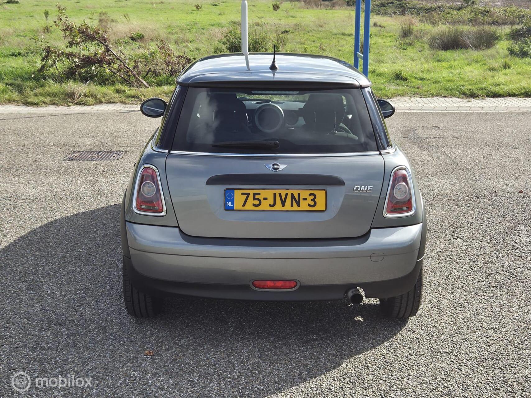 Foto van Mini One