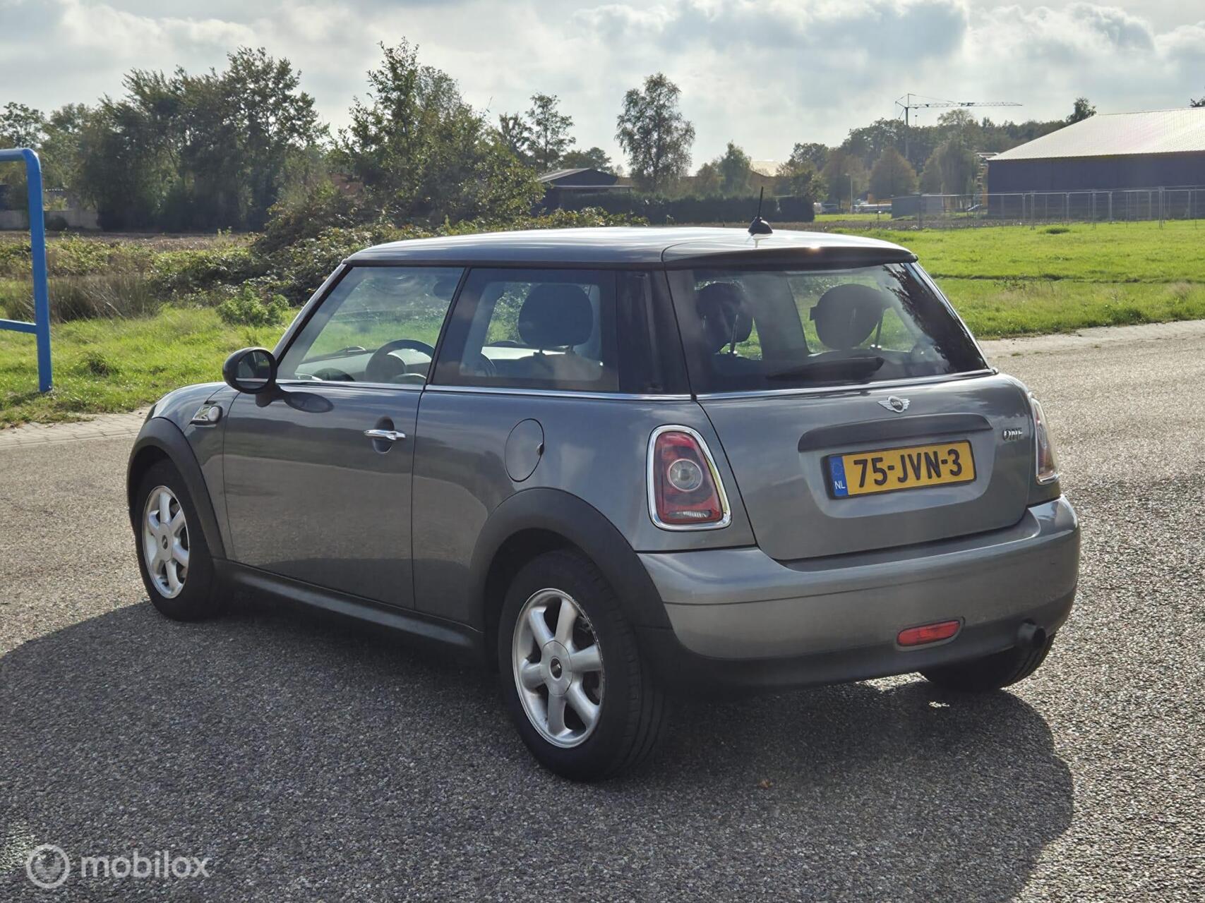 Foto van Mini One