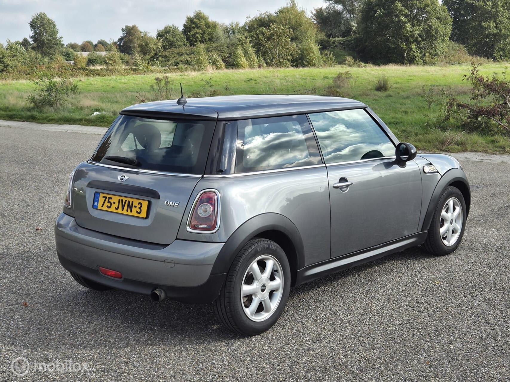 Foto van Mini One