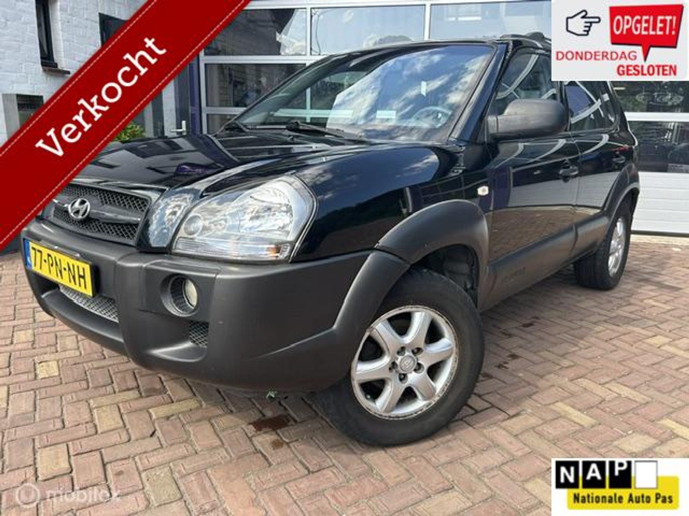 Hyundai Tucson 2.0i Dynamic * AIRCO * TREKHAAK * 2004 - voorkant