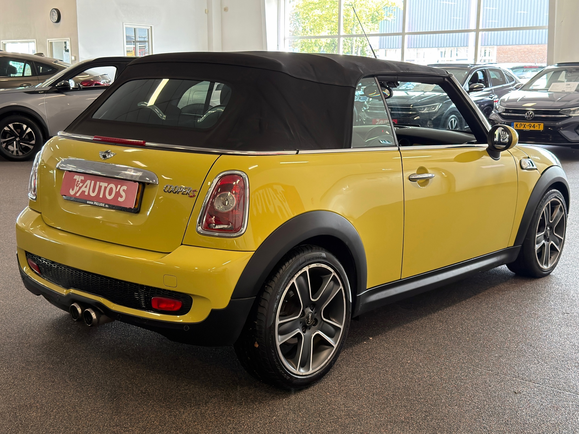Foto van Mini Cooper Cabrio