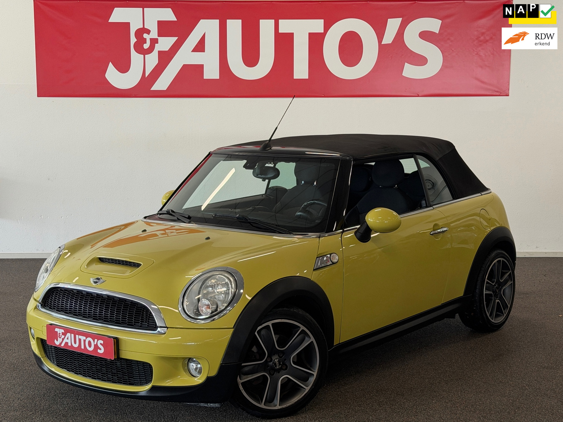 Mini Cooper Cabrio 1.6 Cooper Chili|ECC AIRCO|CRUISE|ELEC PAKKET 2010 - voorkant