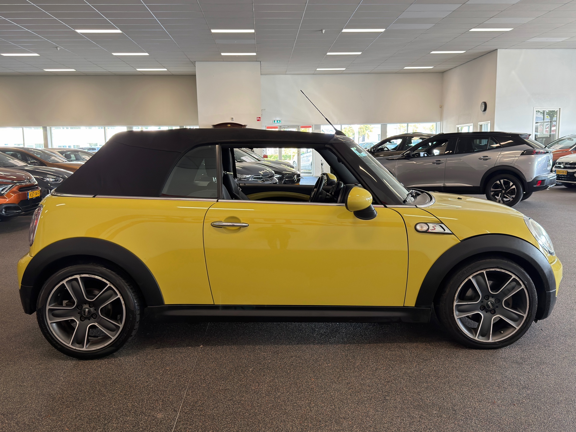 Foto van Mini Cooper Cabrio