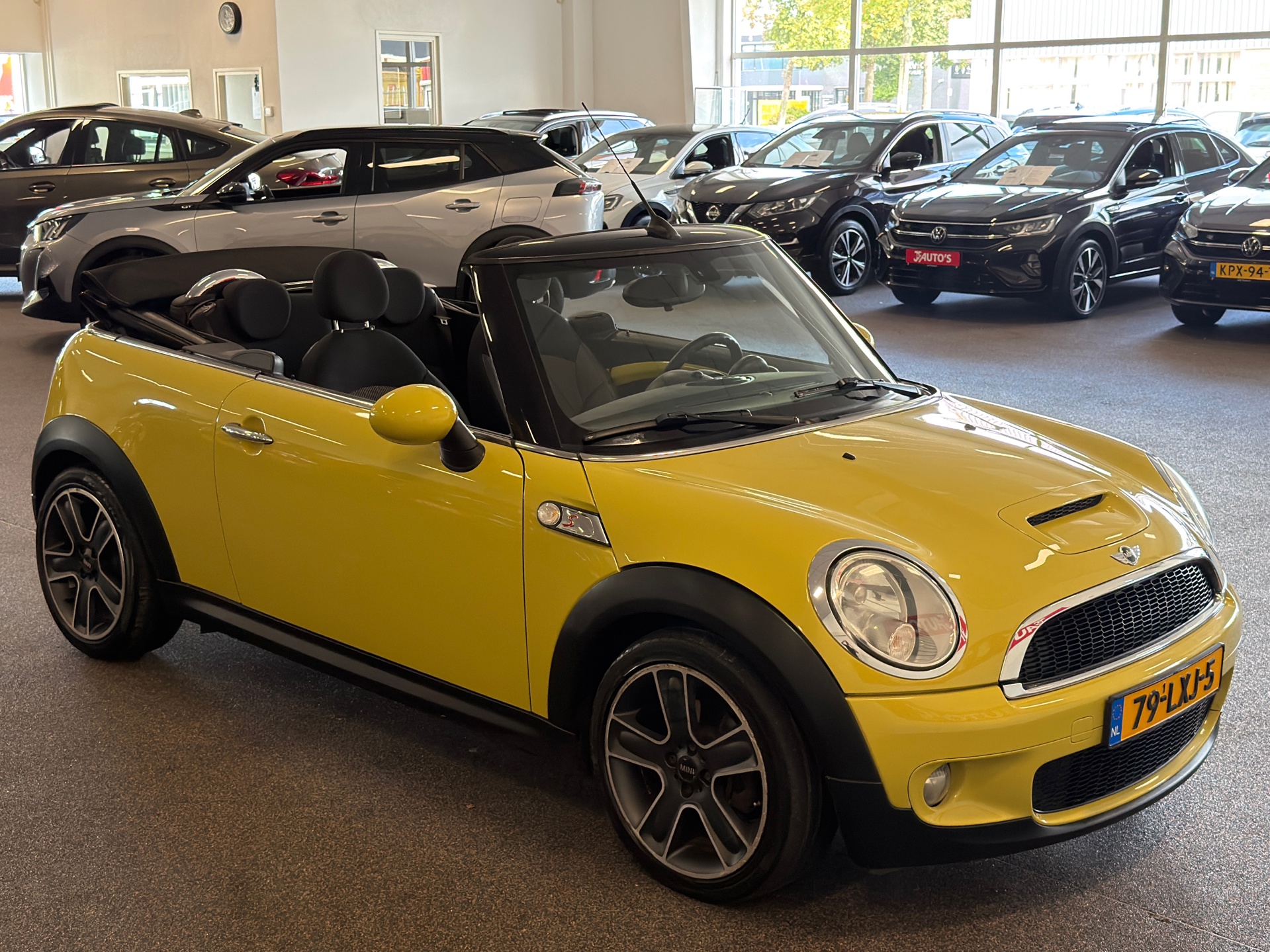 Foto van Mini Cooper Cabrio