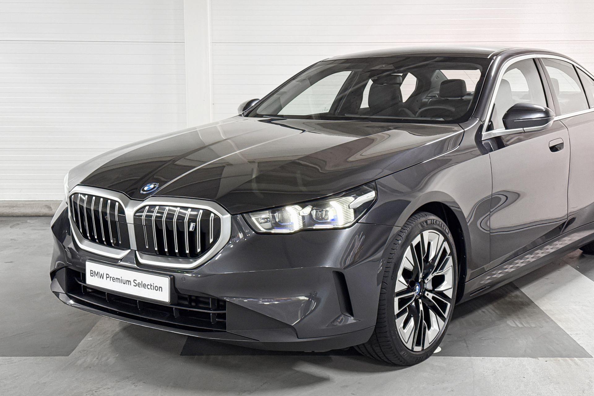 Foto van BMW I5 Edrive40