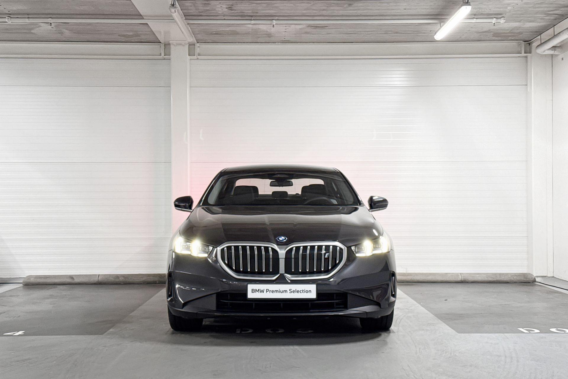 Foto van BMW I5 Edrive40