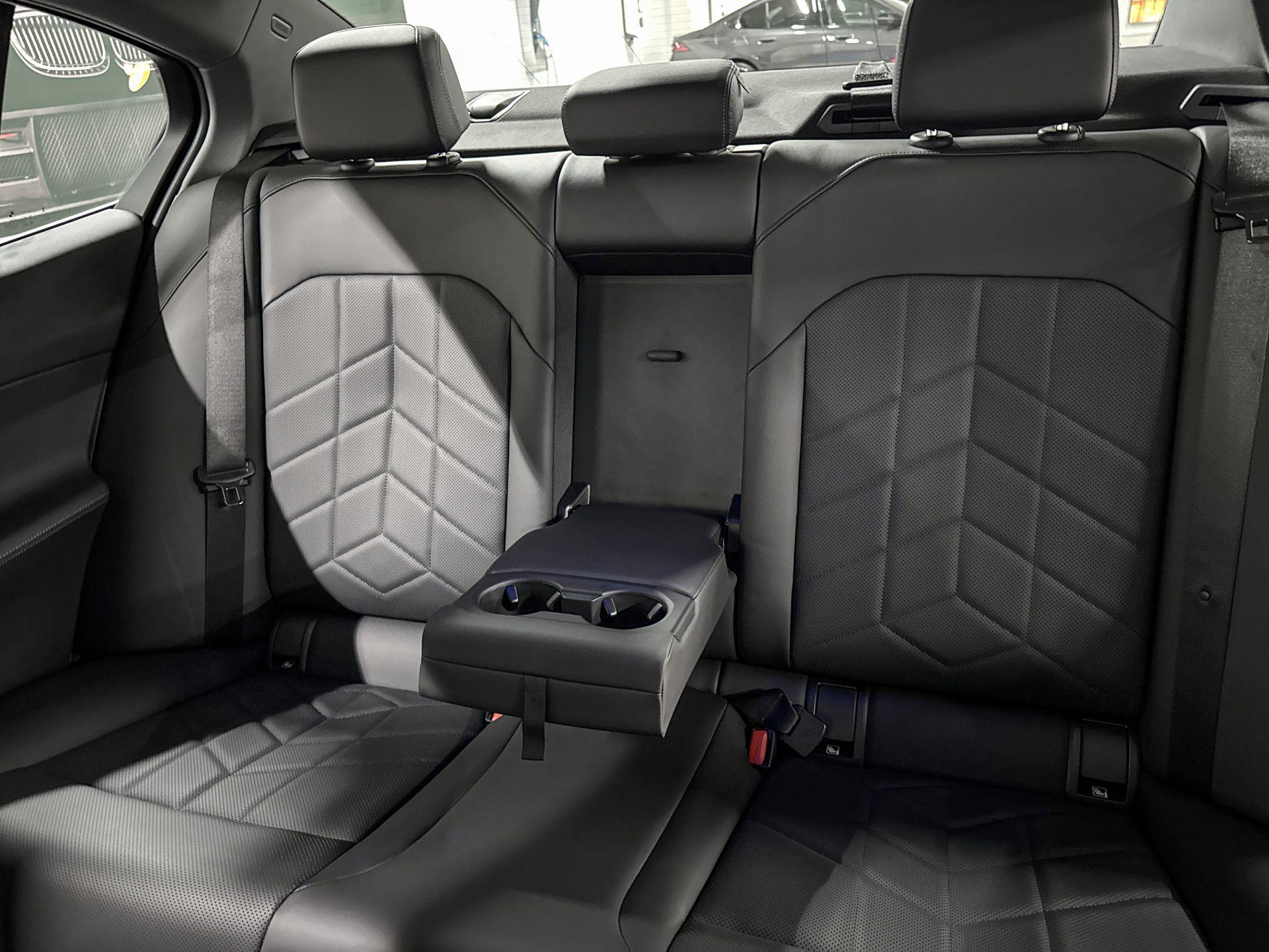 Foto van BMW I5 Edrive40