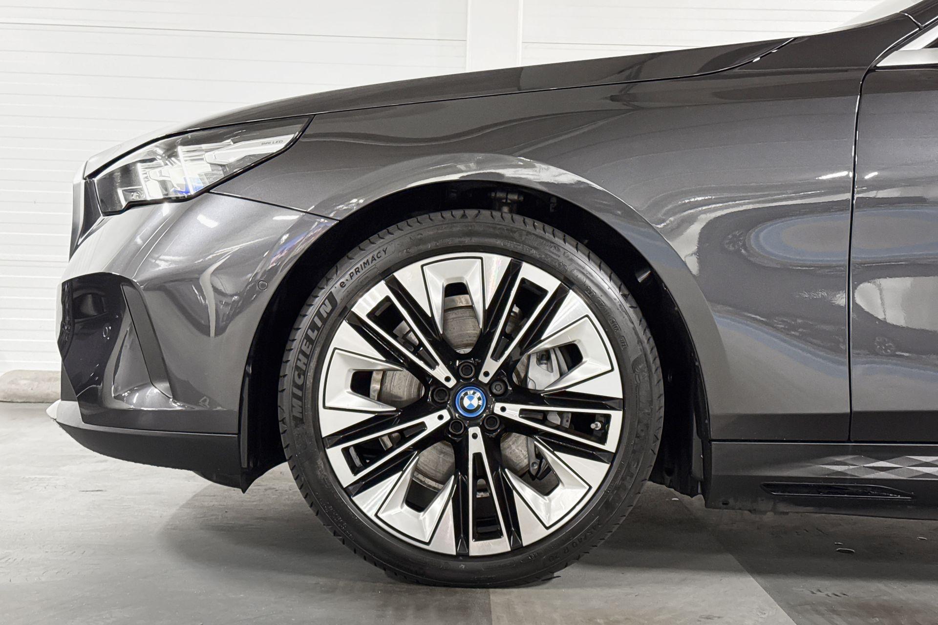 Foto van BMW I5 Edrive40