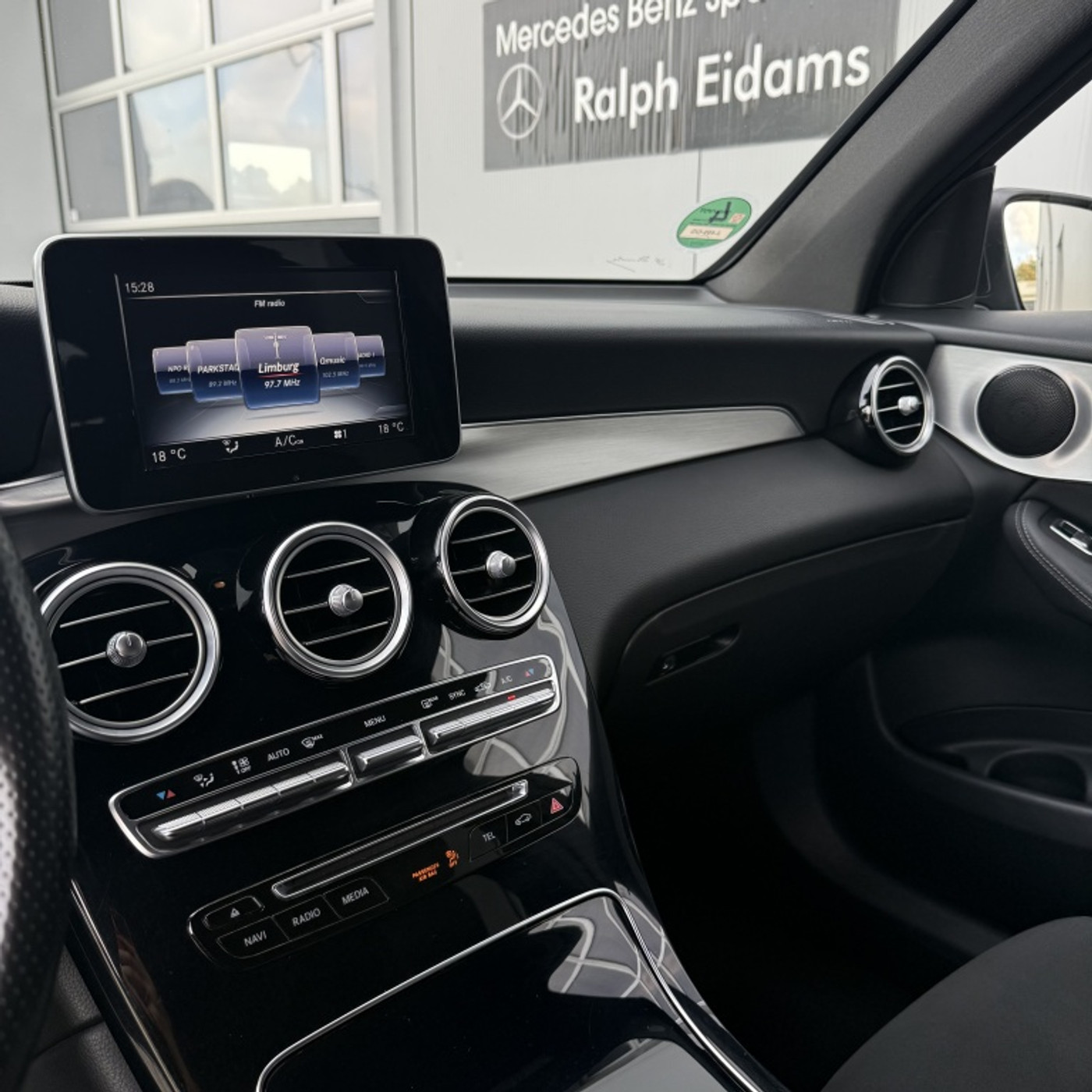 Foto van Mercedes-Benz GLC 250 4Matic