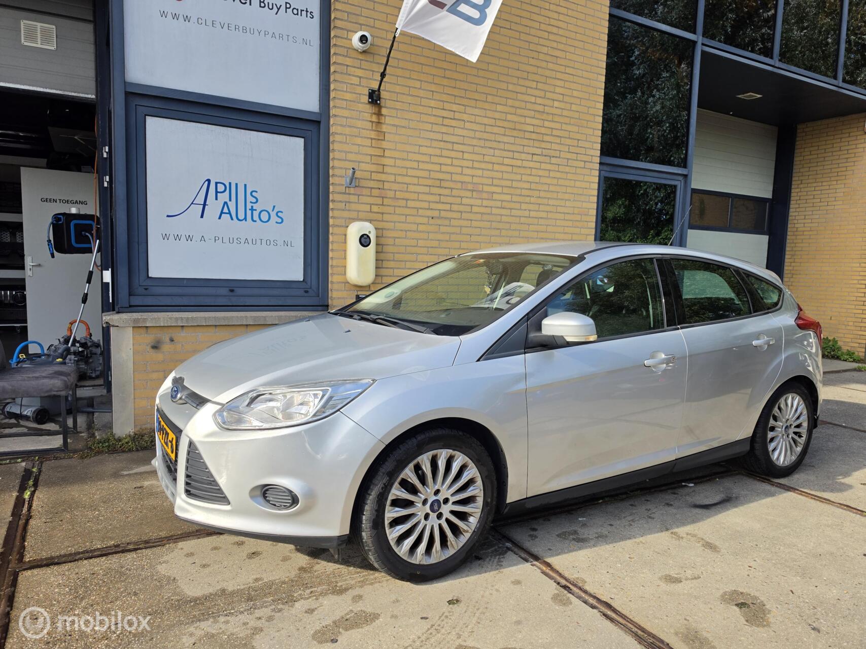 Ford Focus 1.6 TI-VCT Trend New APK LPG haal  top onderhoud 2011 - voorkant