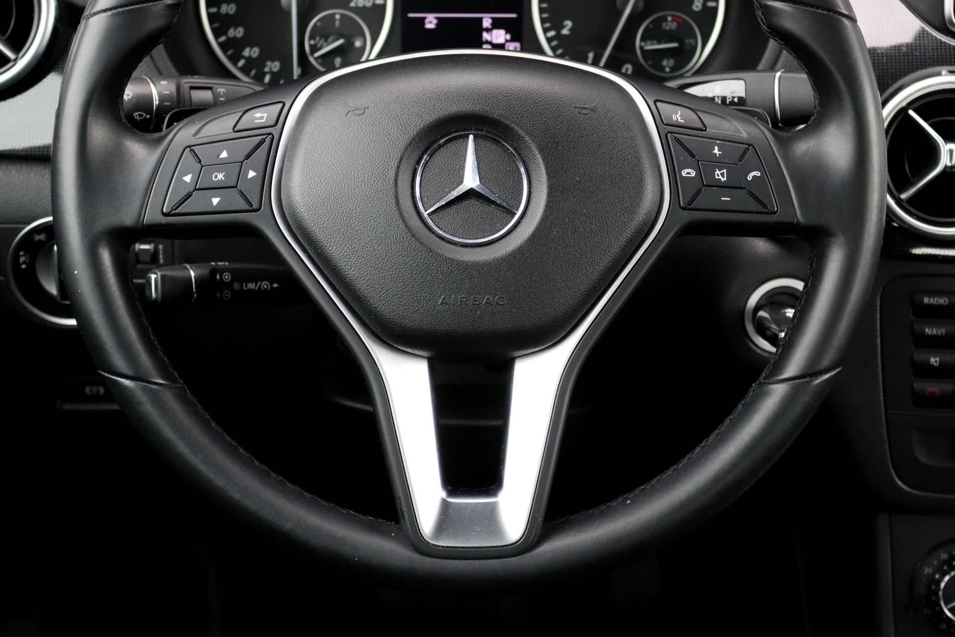 Foto van Mercedes-Benz B 180