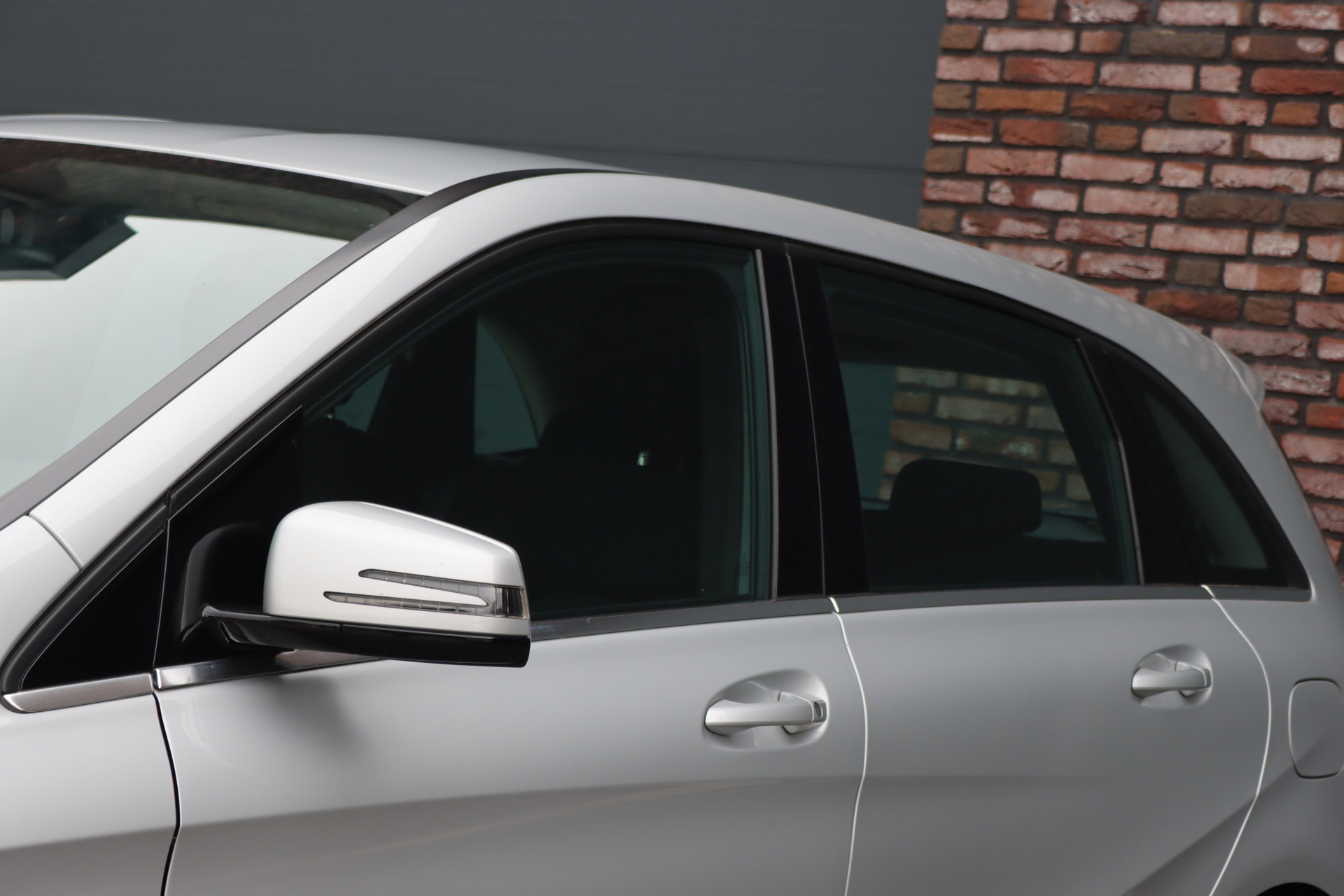 Foto van Mercedes-Benz B 180