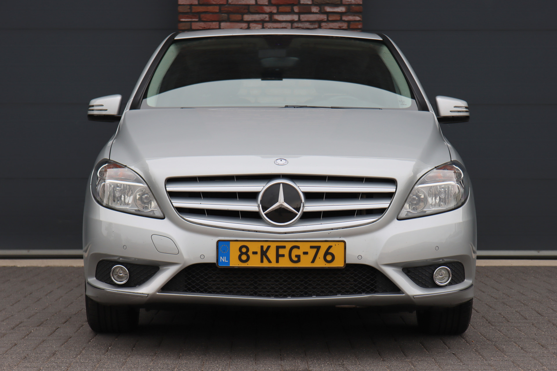 Foto van Mercedes-Benz B 180