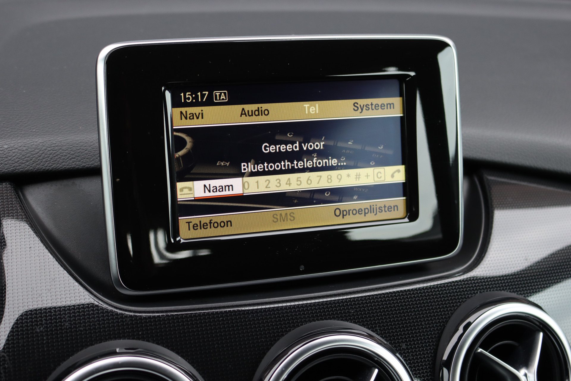 Foto van Mercedes-Benz B 180