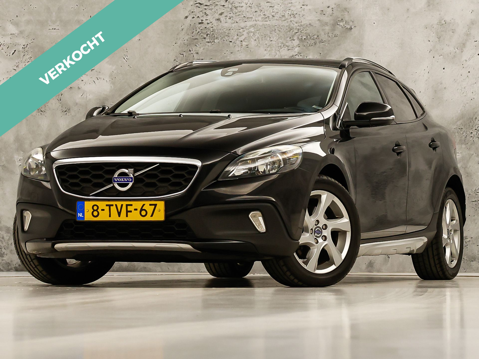 Volvo V40 Cross Country 1.6 T4 Sport 2014 - voorkant