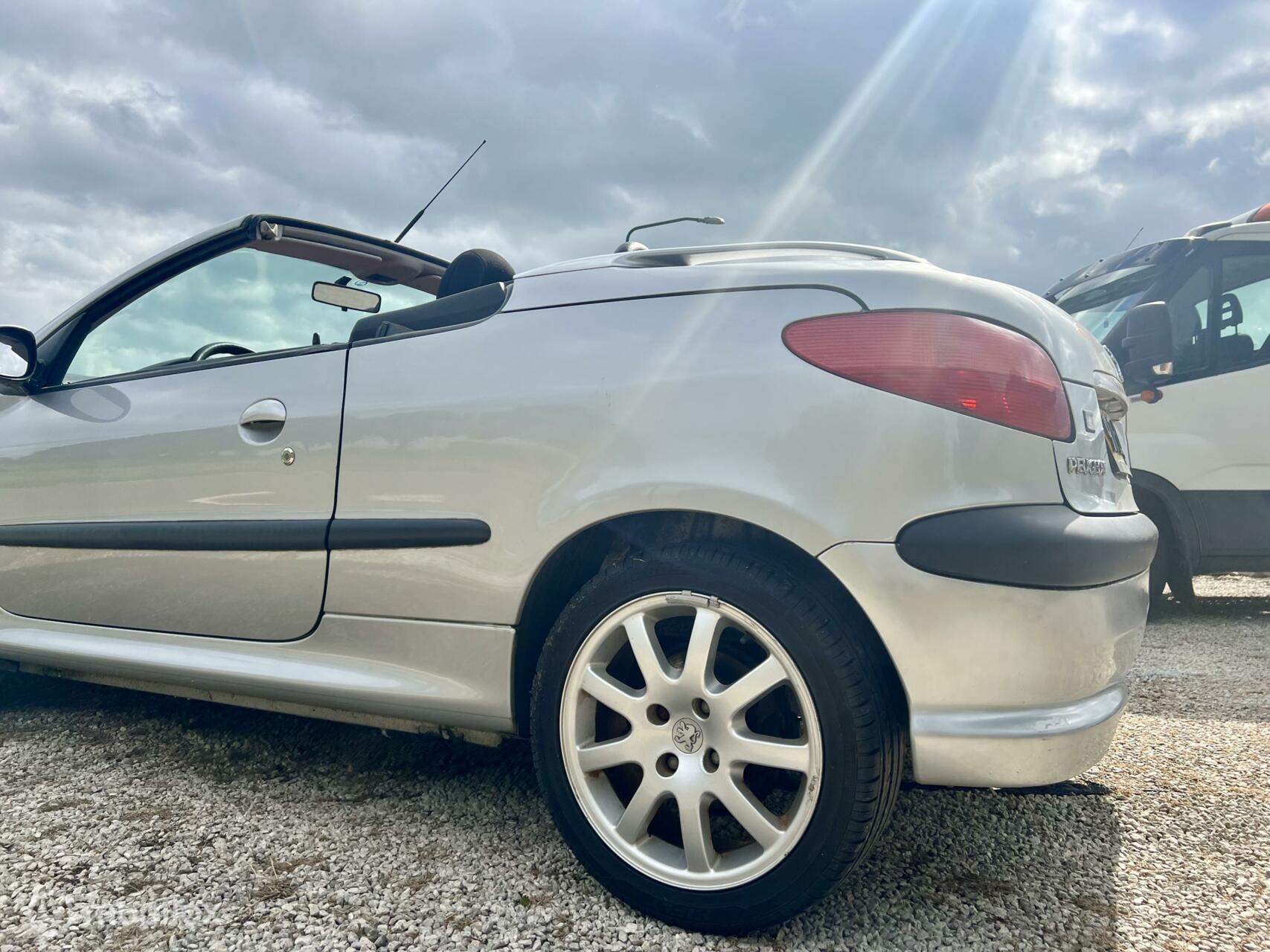 Foto van Peugeot 206 CC