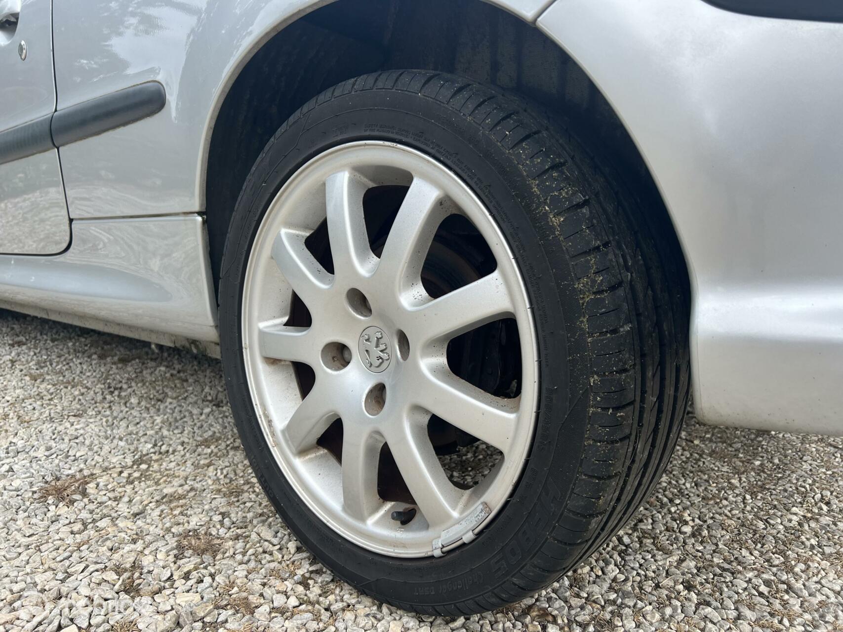 Foto van Peugeot 206 CC