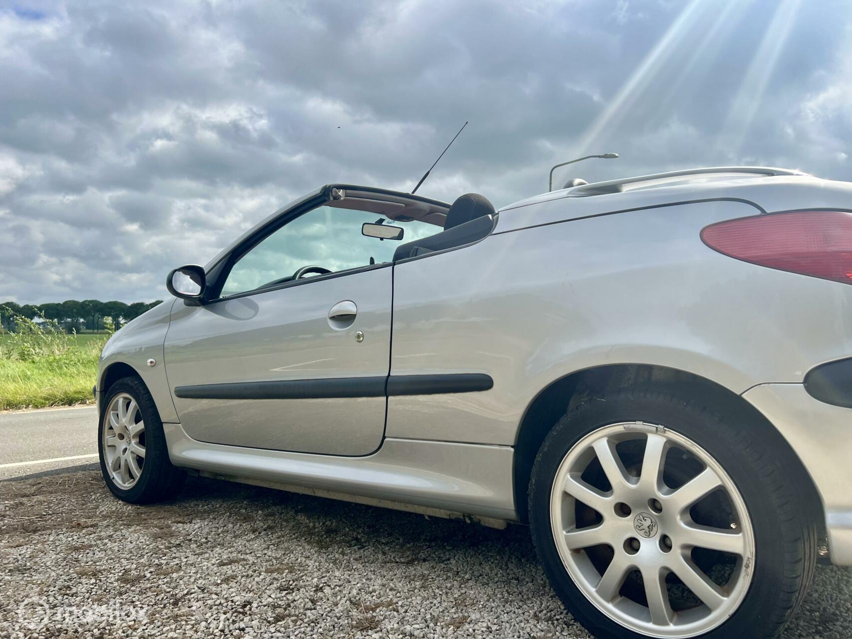 Foto van Peugeot 206 CC