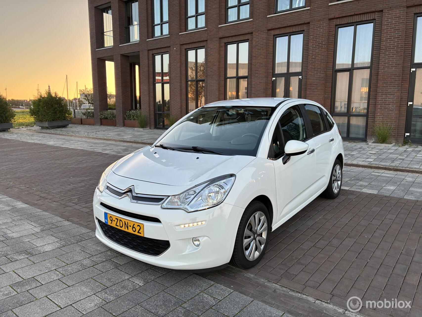 Citroen C3 1.2 PureTech Business led Clima Cruise NAP! 2014 - voorkant