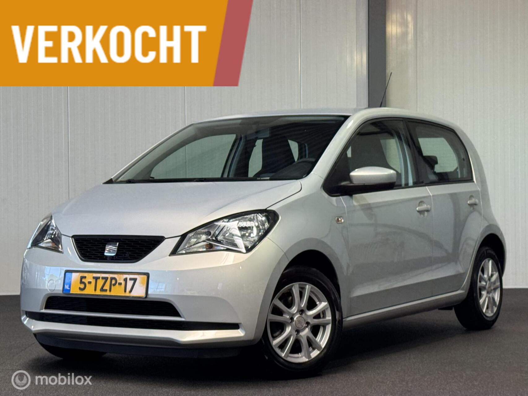 Seat Mii 1.0 Style Chic 5-drs [ trekhaak airco historie ] 2013 - voorkant