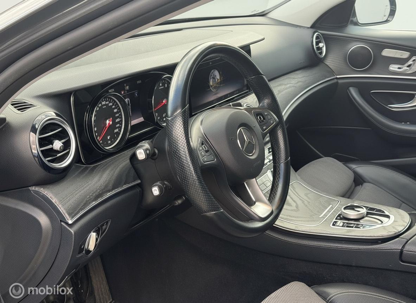 Foto van Mercedes-Benz E 250