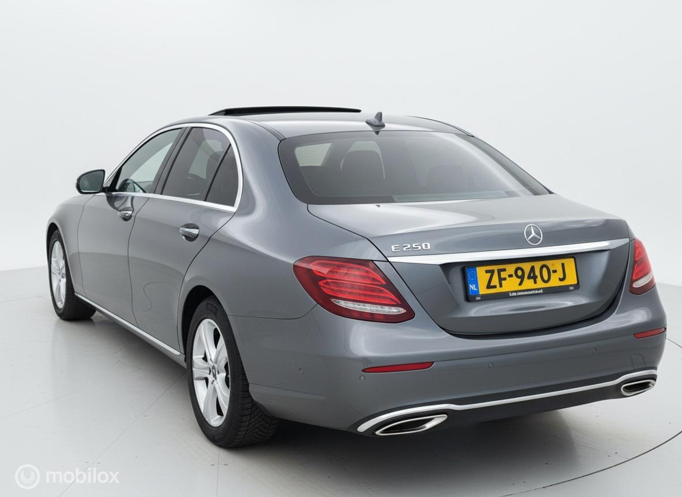 Foto van Mercedes-Benz E 250