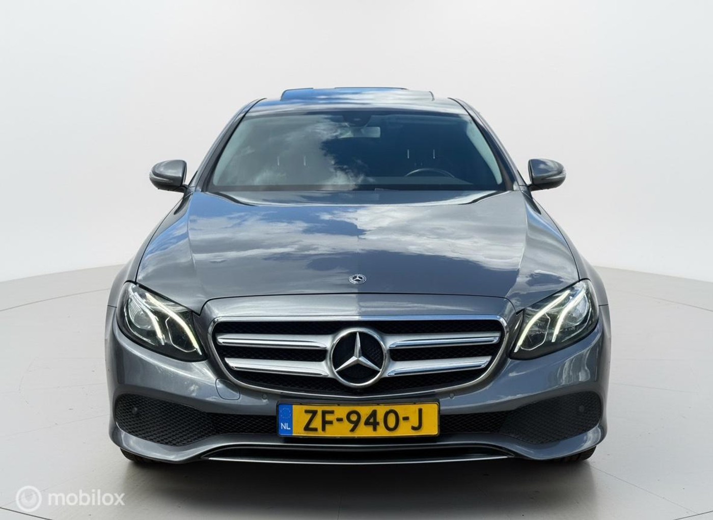 Foto van Mercedes-Benz E 250