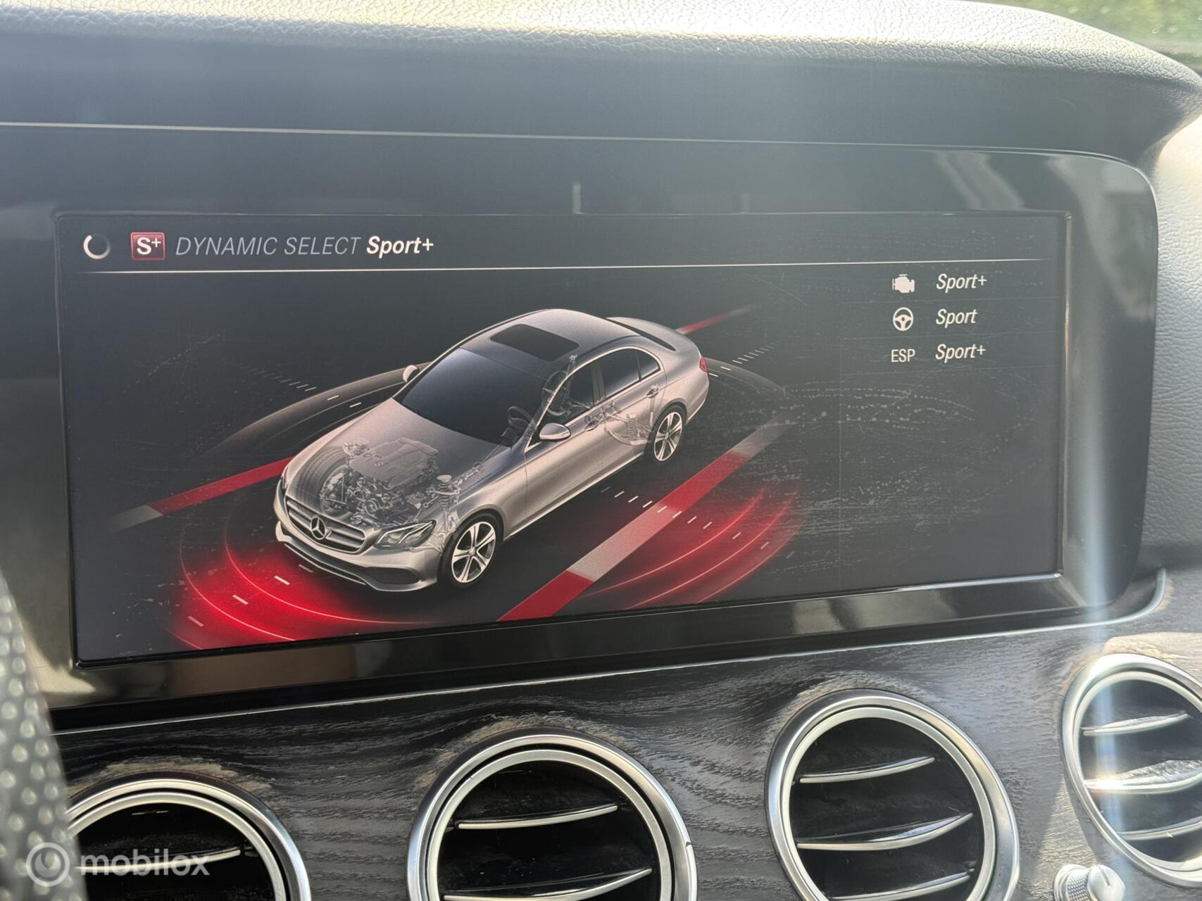 Foto van Mercedes-Benz E 250