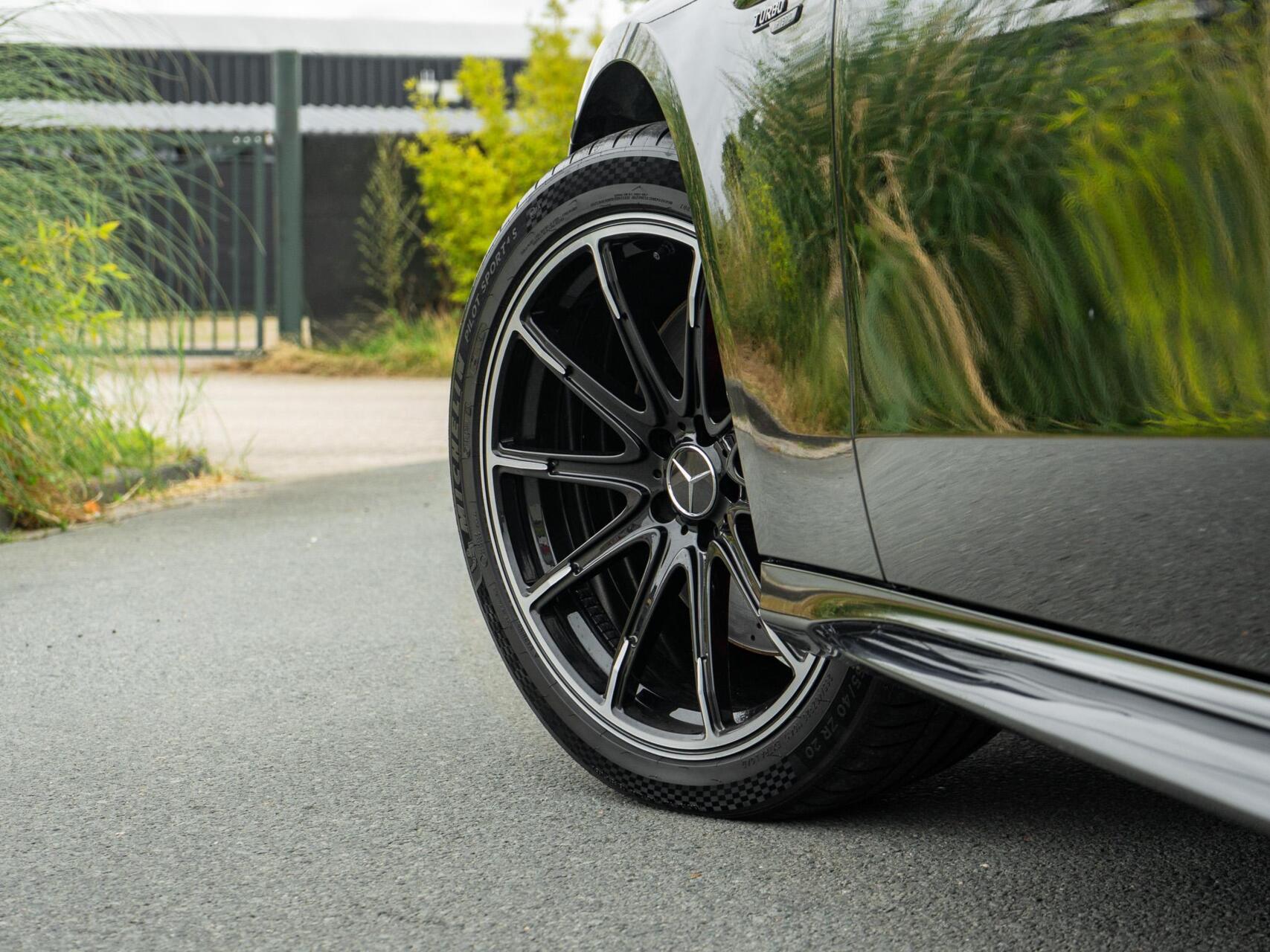 Foto van Mercedes-Benz AMG E 53 Hybrid