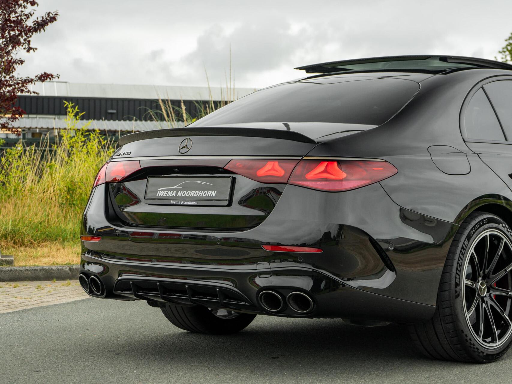 Foto van Mercedes-Benz AMG E 53 Hybrid