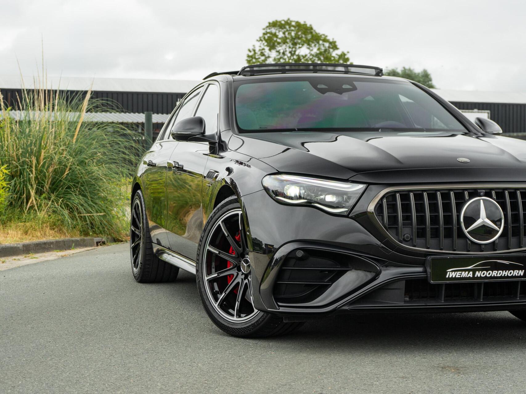 Foto van Mercedes-Benz AMG E 53 Hybrid