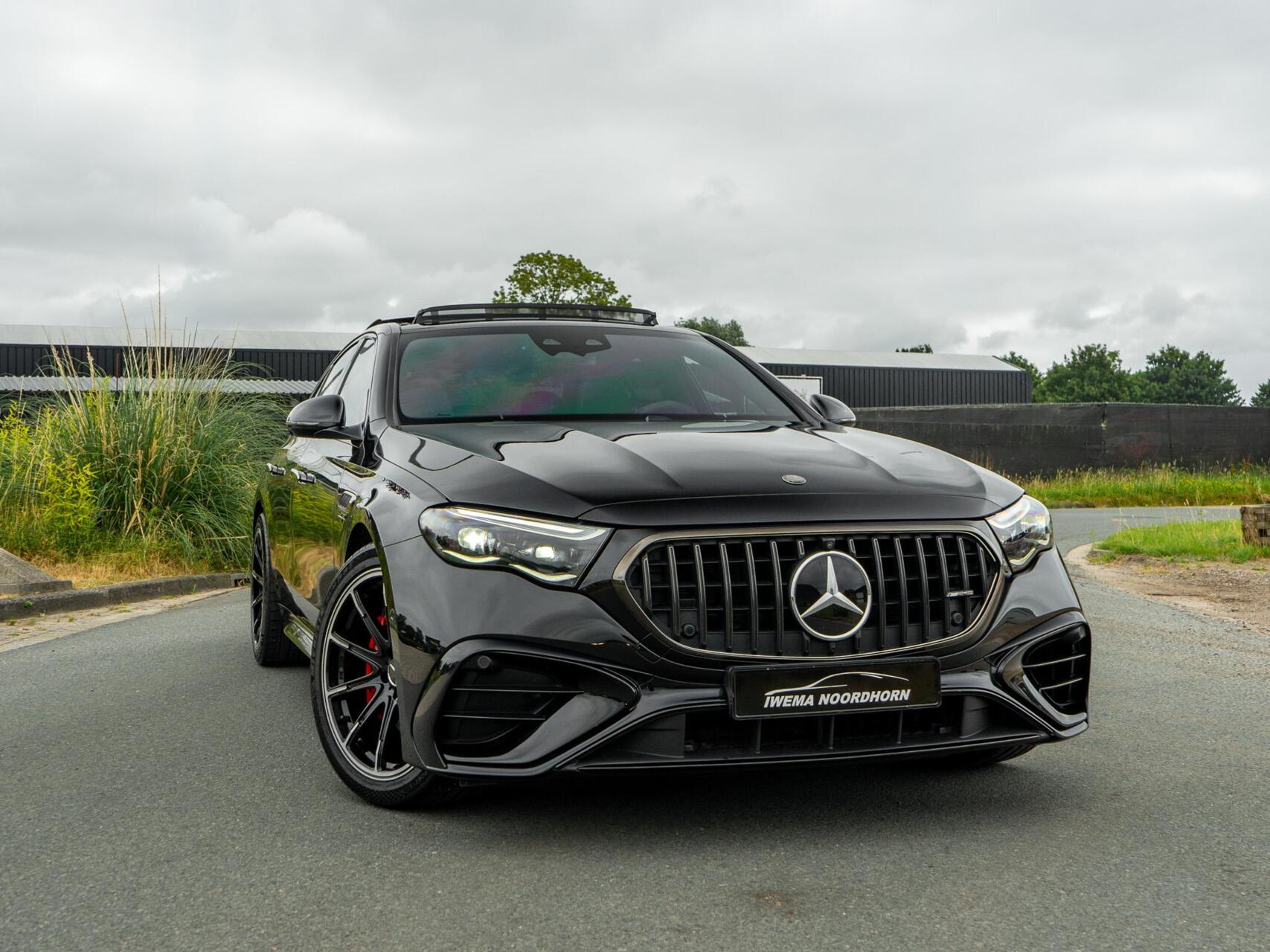 Foto van Mercedes-Benz AMG E 53 Hybrid