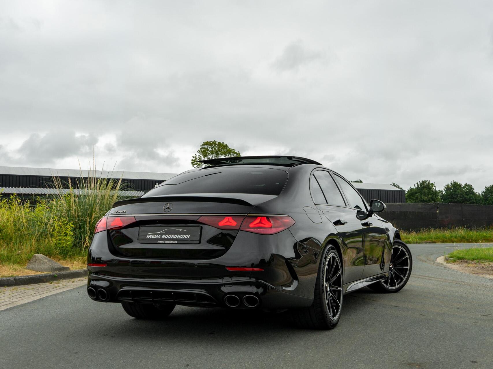 Foto van Mercedes-Benz AMG E 53 Hybrid