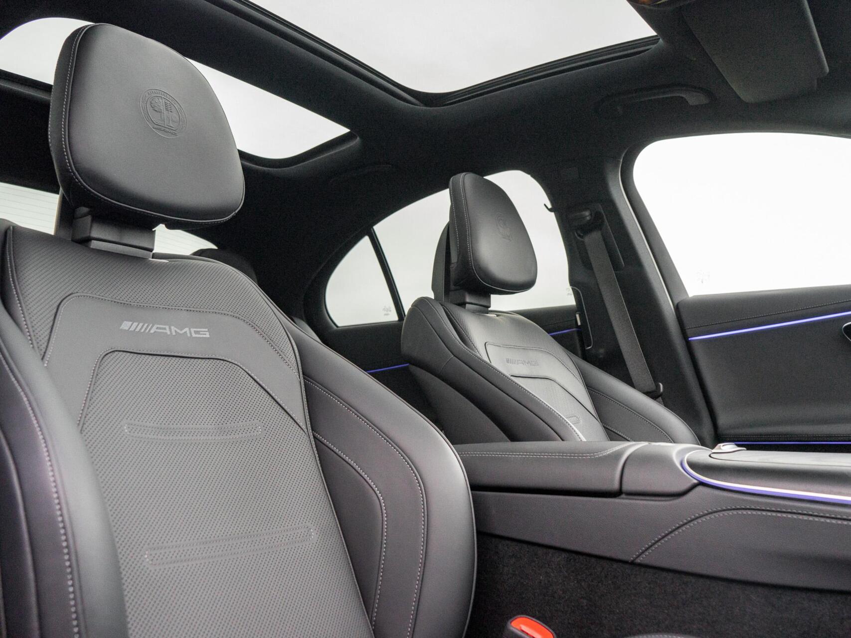 Foto van Mercedes-Benz AMG E 53 Hybrid