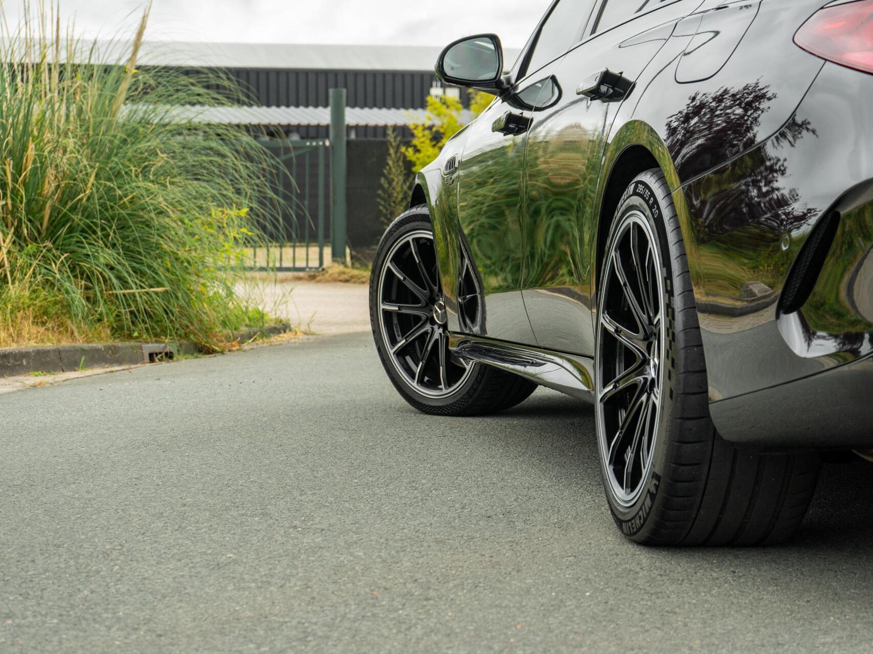 Foto van Mercedes-Benz AMG E 53 Hybrid