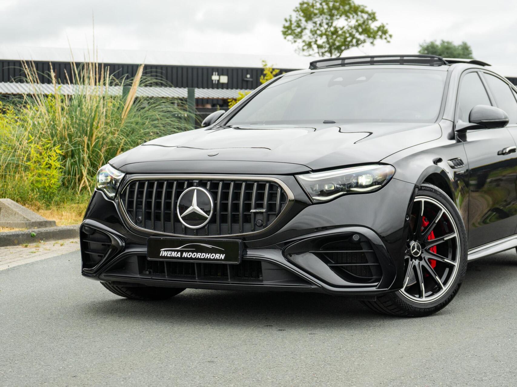 Foto van Mercedes-Benz AMG E 53 Hybrid