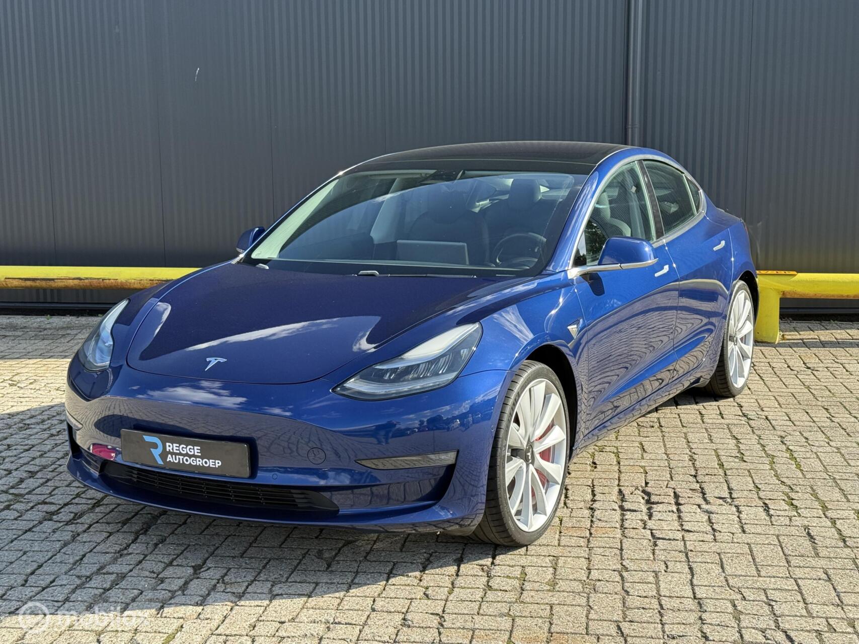 Tesla Model 3 Performance 4WD AUTOPILOT FULL SELF DRIVING 2019 - voorkant
