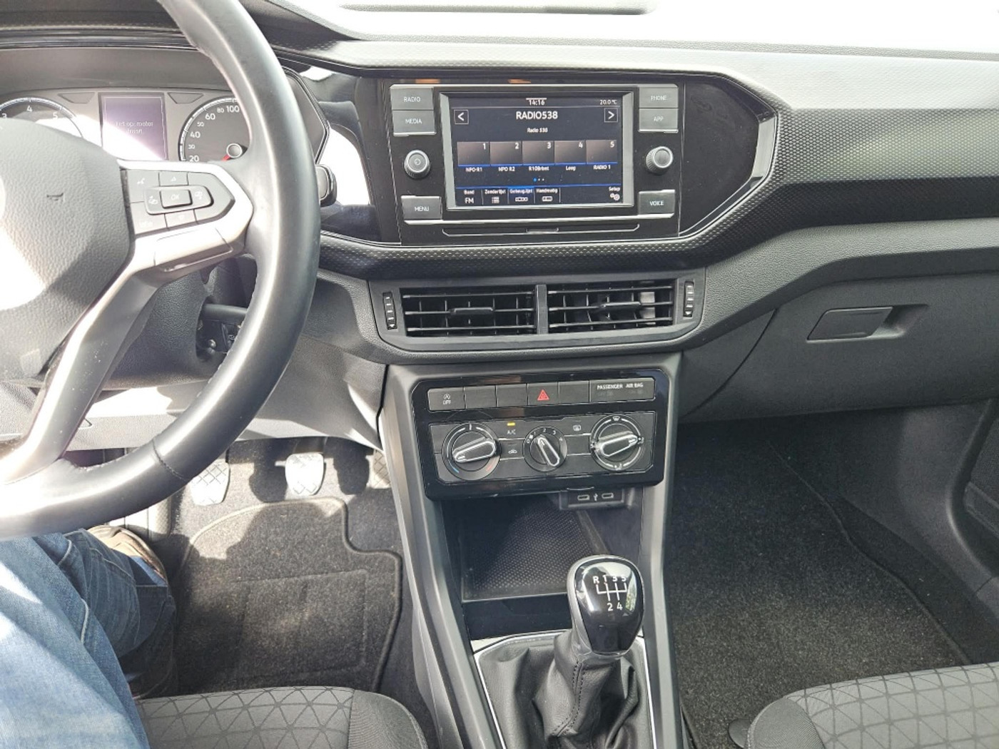 Foto van Volkswagen T-cross