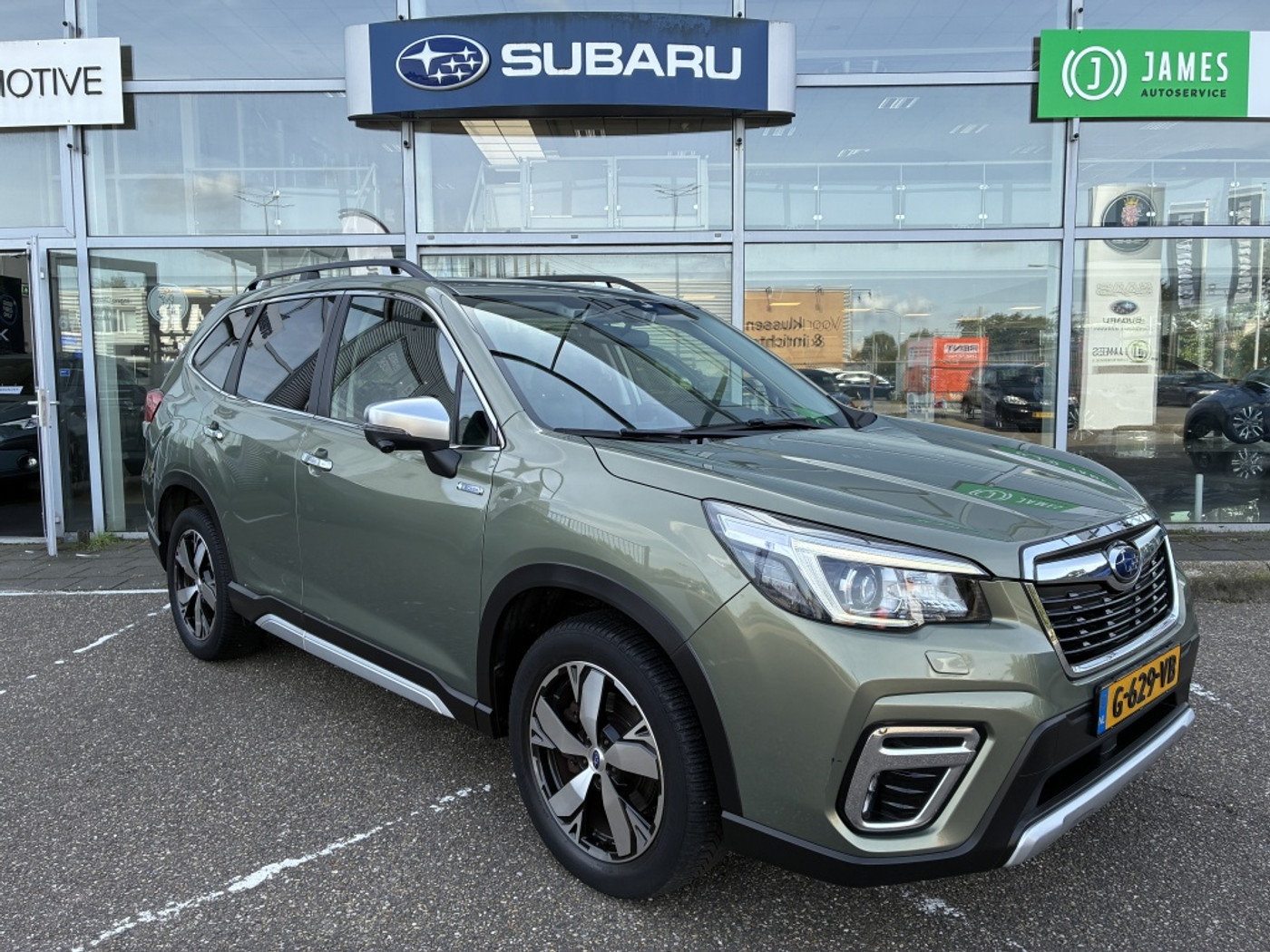 Subaru Forester 2.0i e-BOXER FirstEd 2019 - voorkant