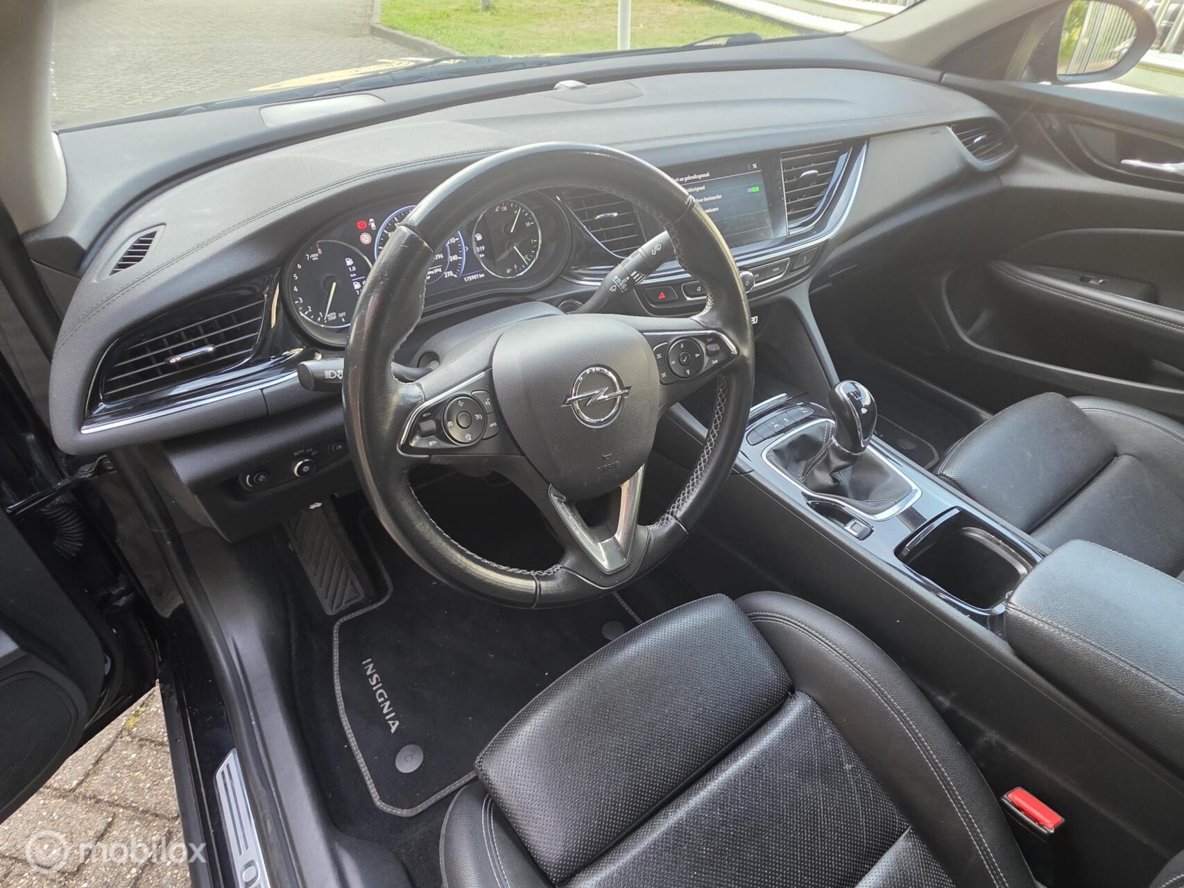 Foto van Opel Insignia Grand Sport