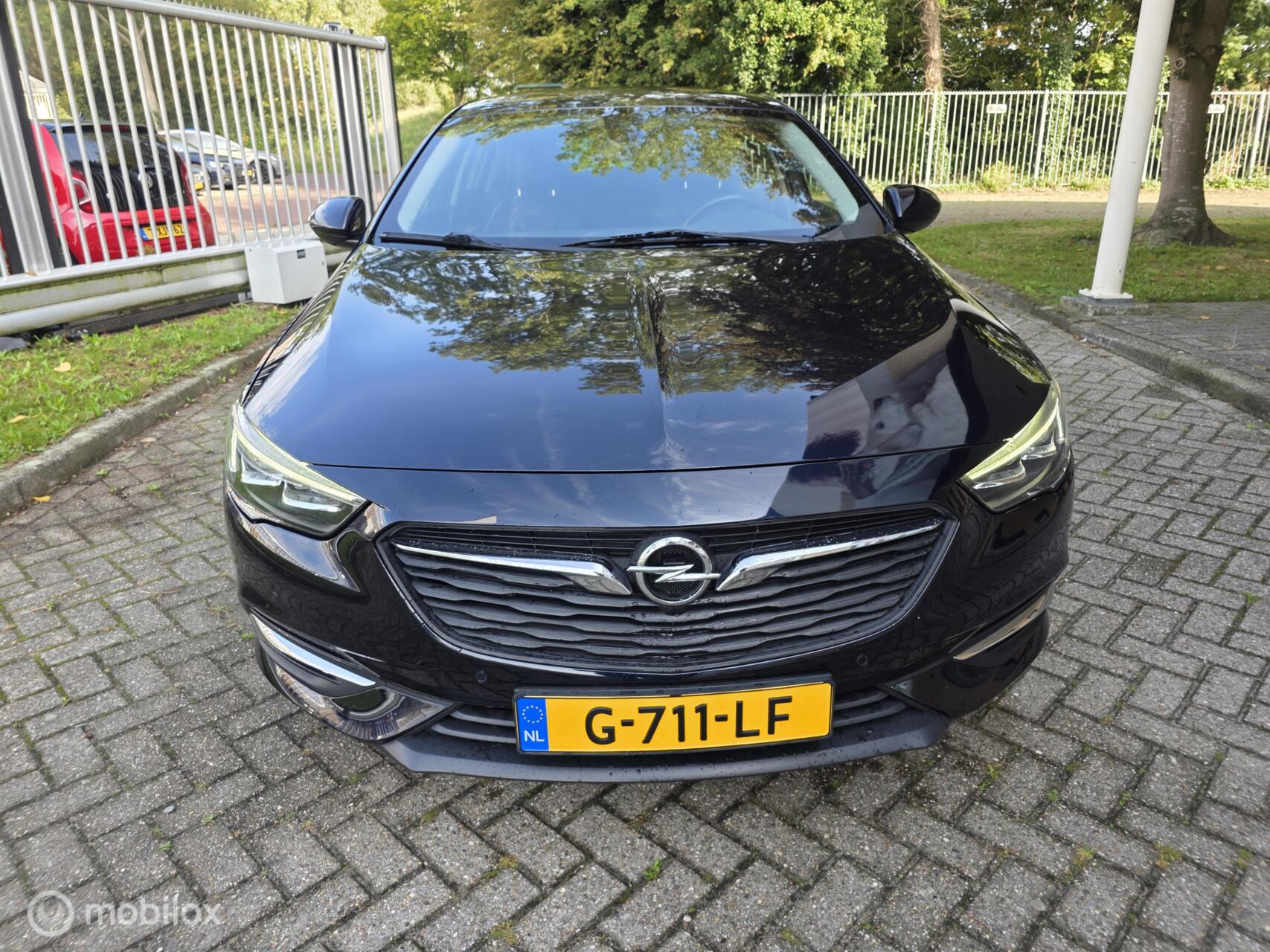 Foto van Opel Insignia Grand Sport