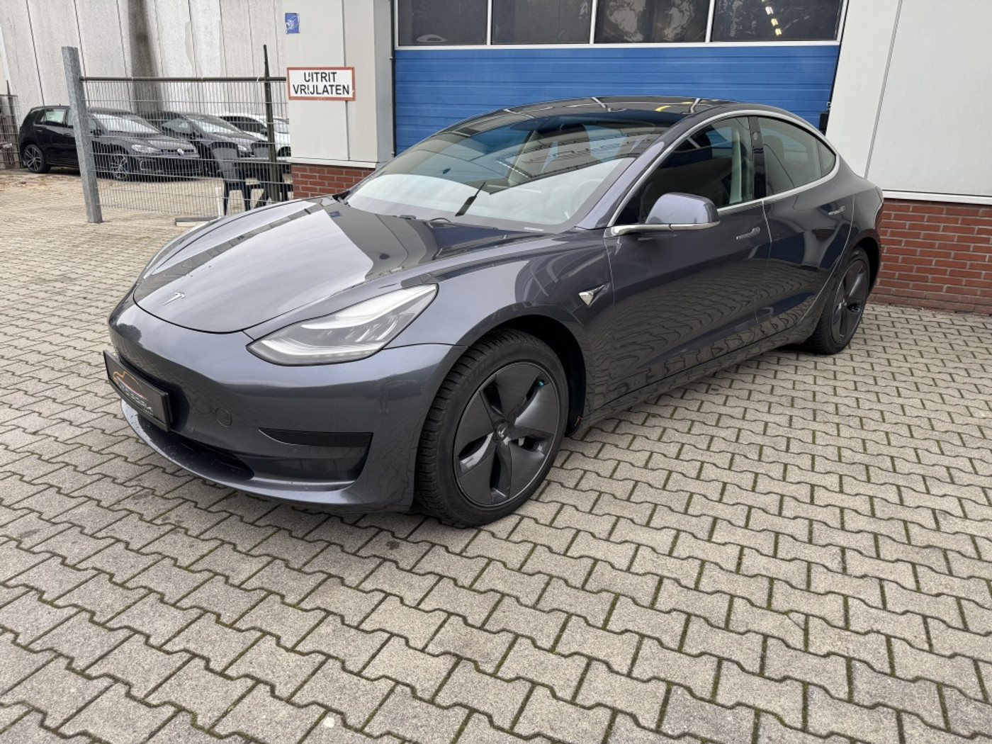 Tesla Model 3 Stnd.RWD Plus 60 kWh 2019 - voorkant