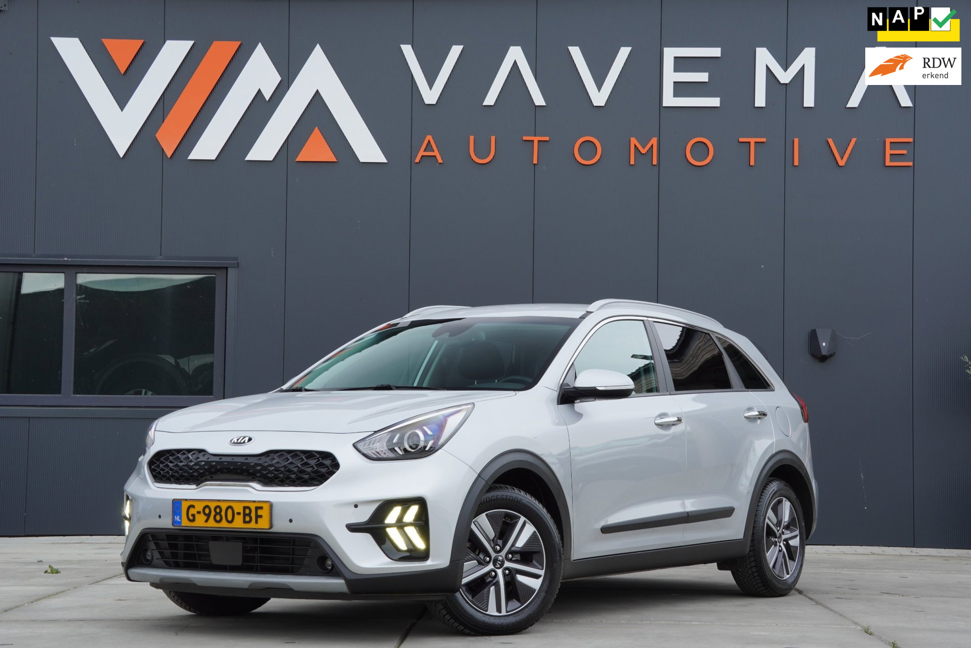 Kia Niro 1.6 GDi Hybrid DynamicLine 2019 - voorkant