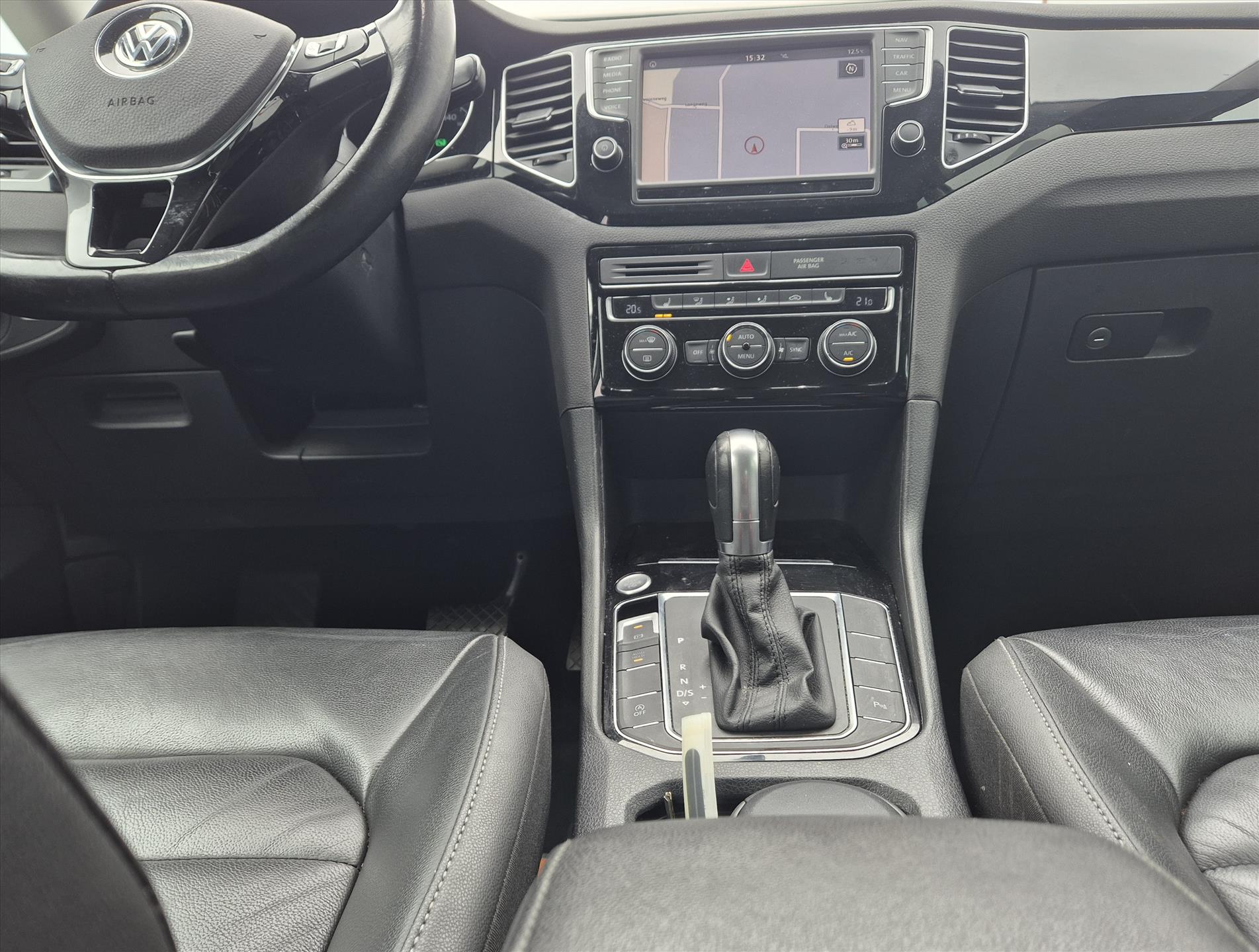 Foto van Volkswagen Golf Sportsvan