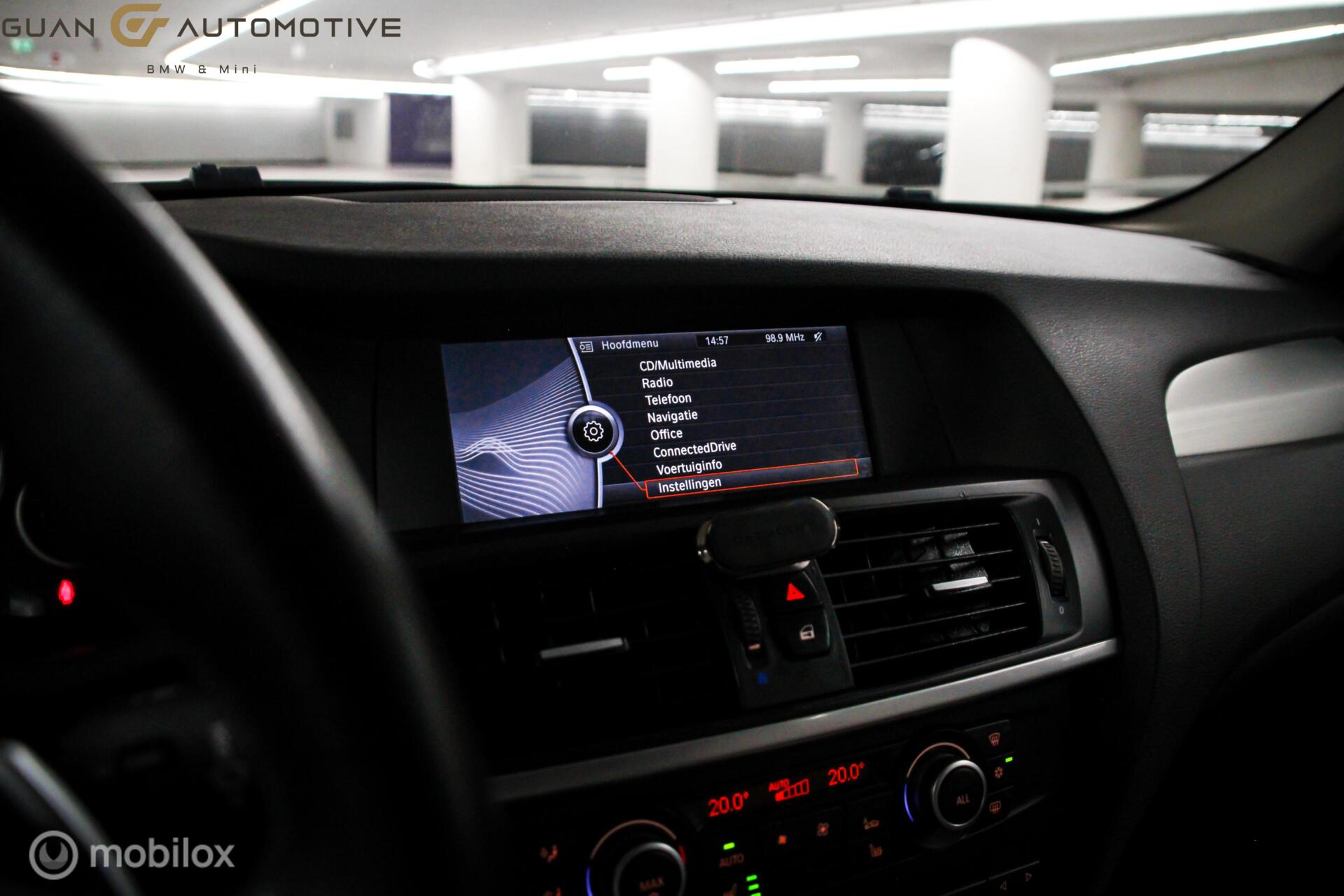 Foto van BMW X3 Xdrive35i