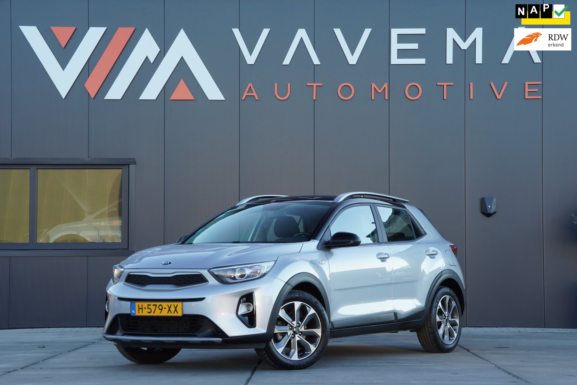 Kia Stonic 1.0 T-GDi DynamicLine 2020 - voorkant