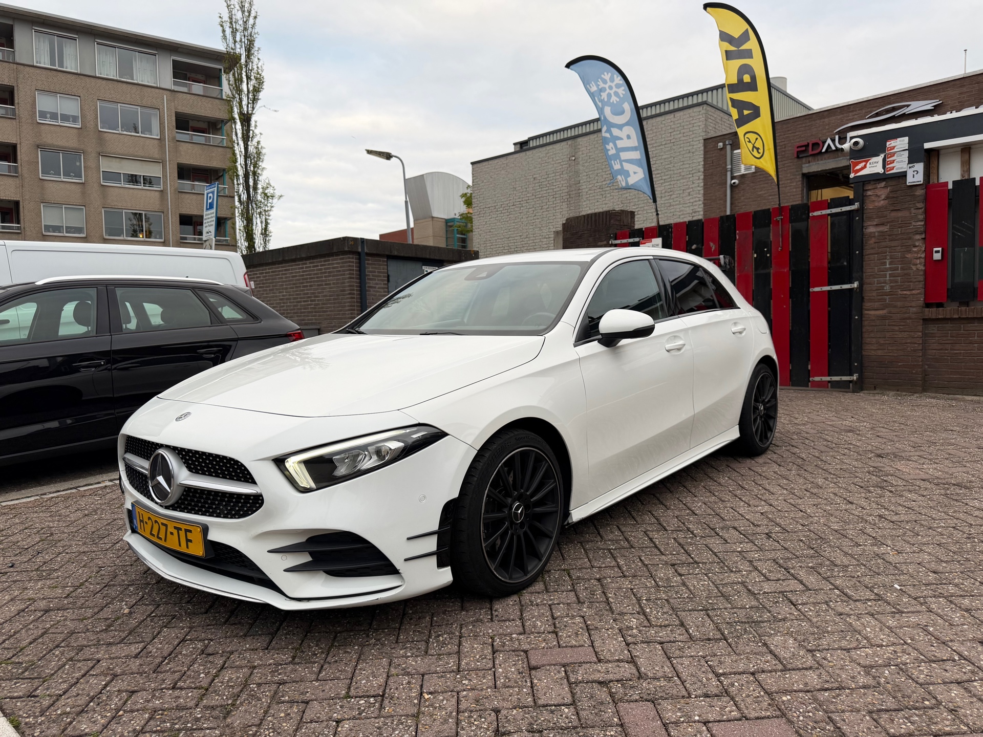 Foto van Mercedes-Benz A 220
