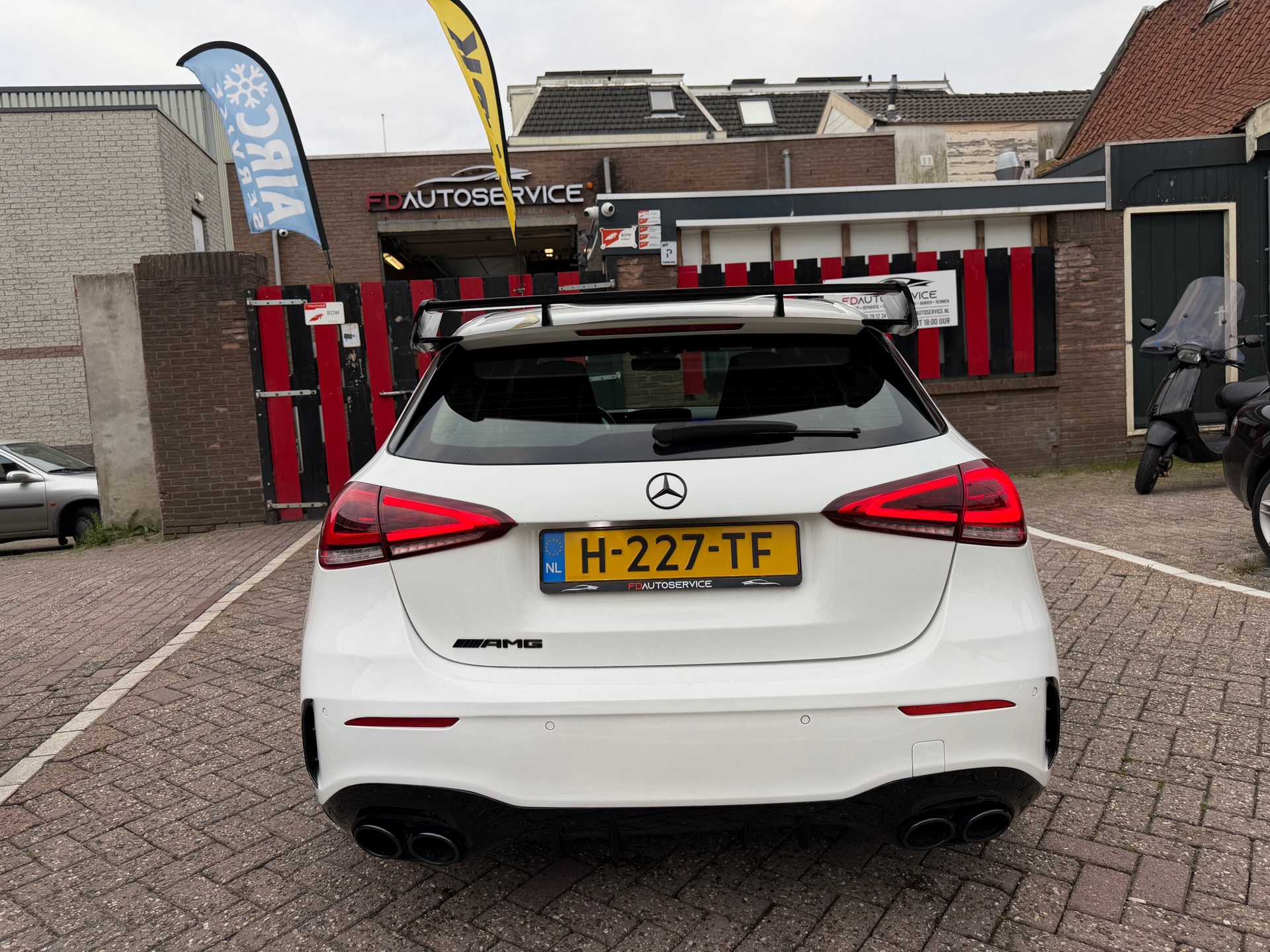 Foto van Mercedes-Benz A 220