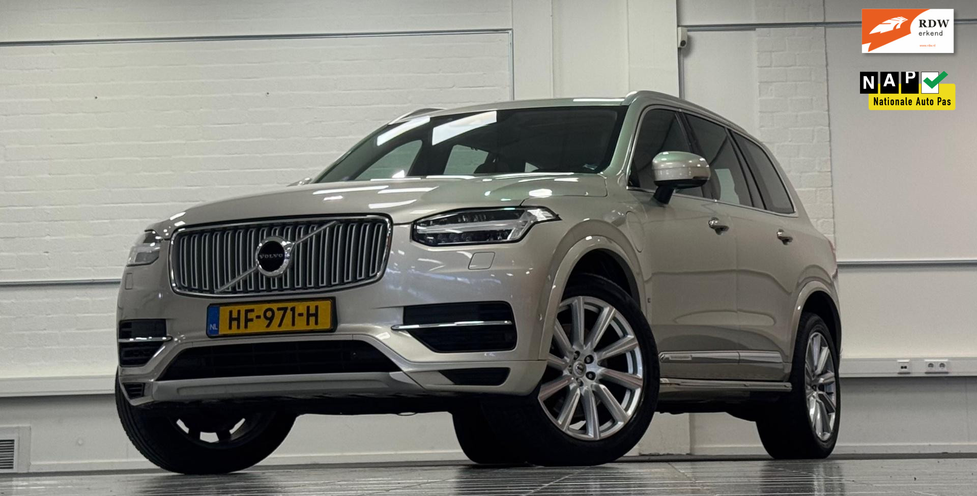 Volvo Xc90 T8 Twin Engine 2.0 T8 SOH 89% Inscription Luxury-Line Intellisafe Pro Line Parkeer pakket 2015 - voorkant